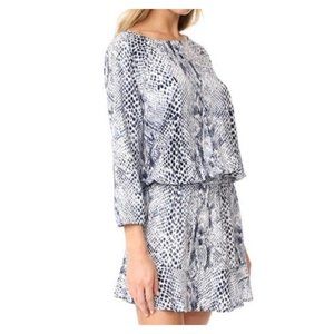 Soft Joie Arryn B Ruffle Dress Blue Snake Print Dress size Medium